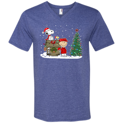 Tampa Bay Buccaneers Snoopy The Peanuts Ugly Christmas Sweater  Super Bowl Men's V-Neck T-Shirt - The White Eagles