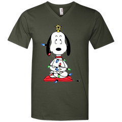 Snoopy Christmas Tree The Peanuts Movie Snoopy Men's V-Neck T-Shirt - The White Eagles