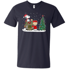 Tampa Bay Buccaneers Snoopy The Peanuts Ugly Christmas Sweater  Super Bowl Men's V-Neck T-Shirt - The White Eagles
